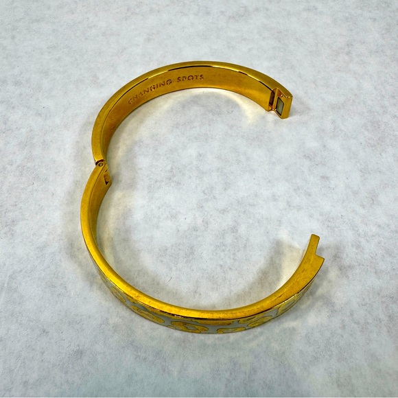 KATE SPADE Changing Spots White & Gold Leopard Hinged Bangle Bracelet - Picture 5 of 5